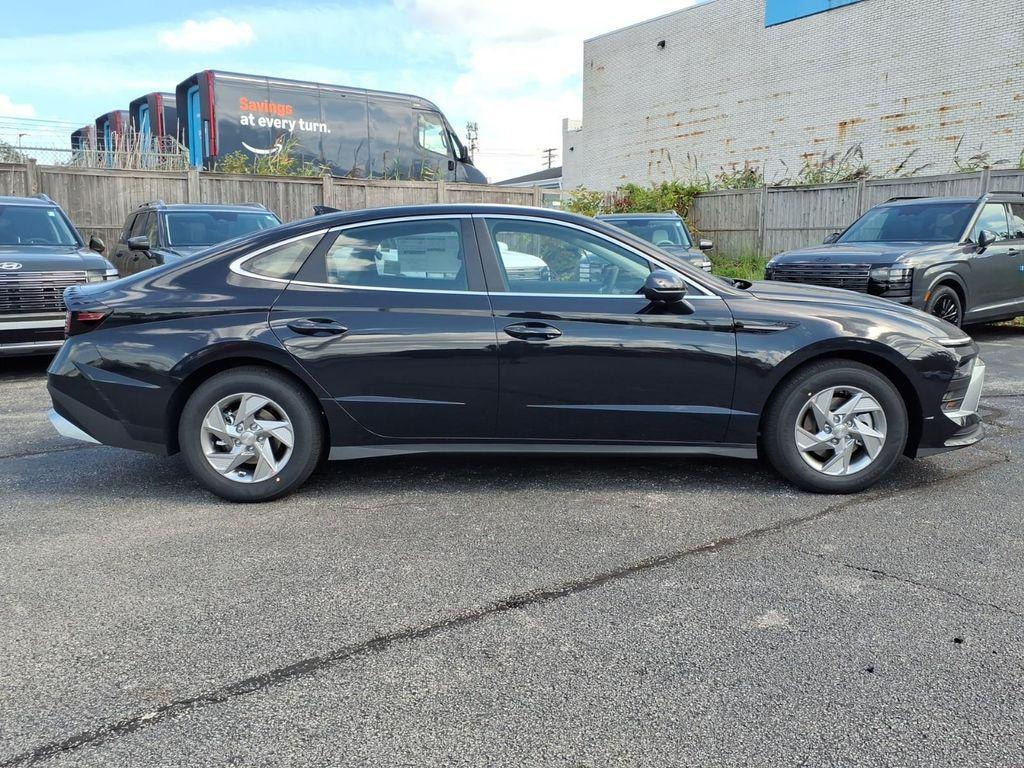 New 2026 Hyundai Sonata SE Sedan