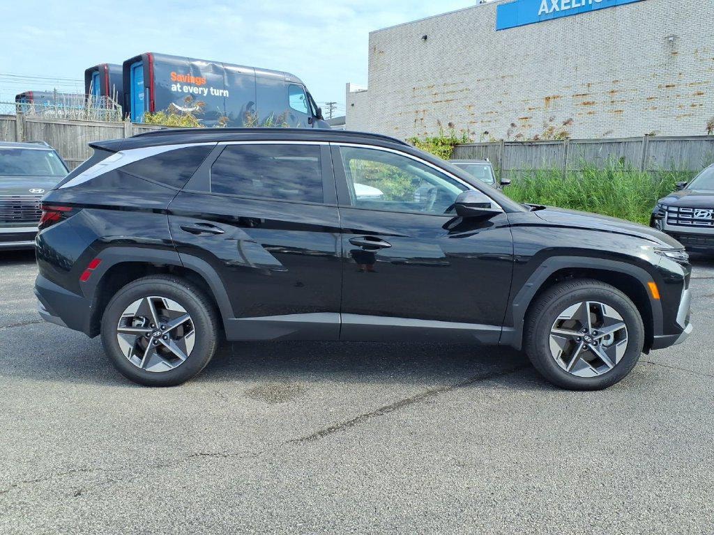 New 2026 Hyundai Tucson SEL AWD SUV