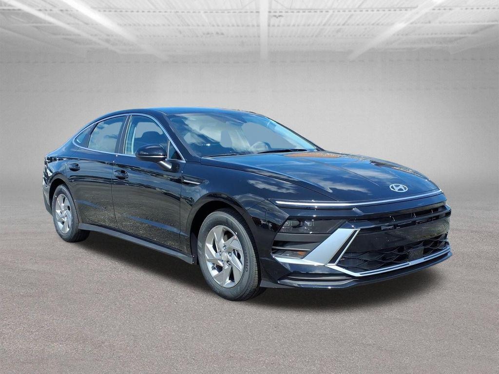 New 2026 Hyundai Sonata SE Sedan