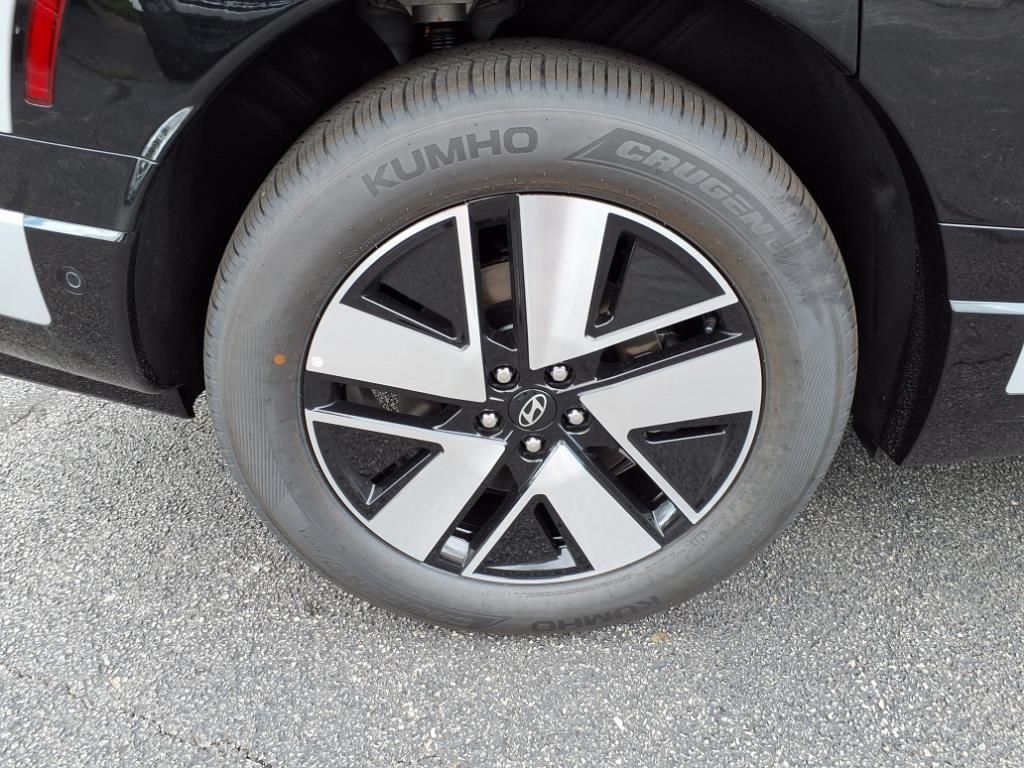 2026 Hyundai IONIQ 9 SEL - Photo 13