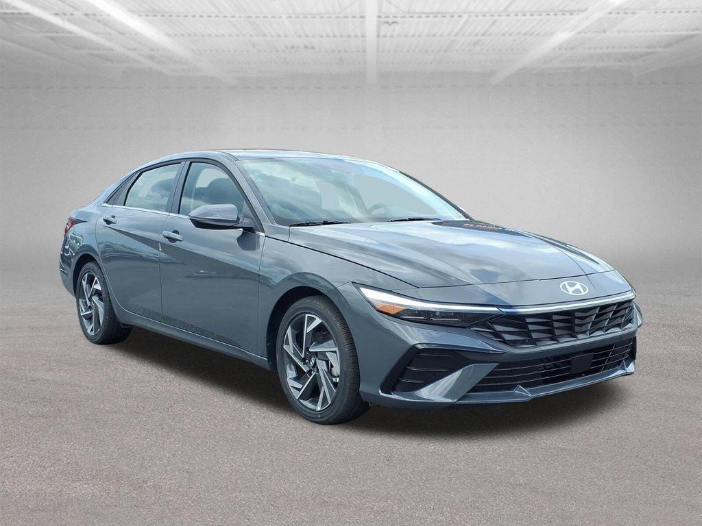 New 2026 Hyundai Elantra Limited Sedan
