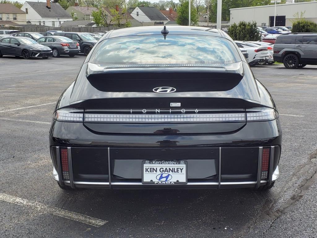2025 Hyundai IONIQ 6 SE - Photo 8