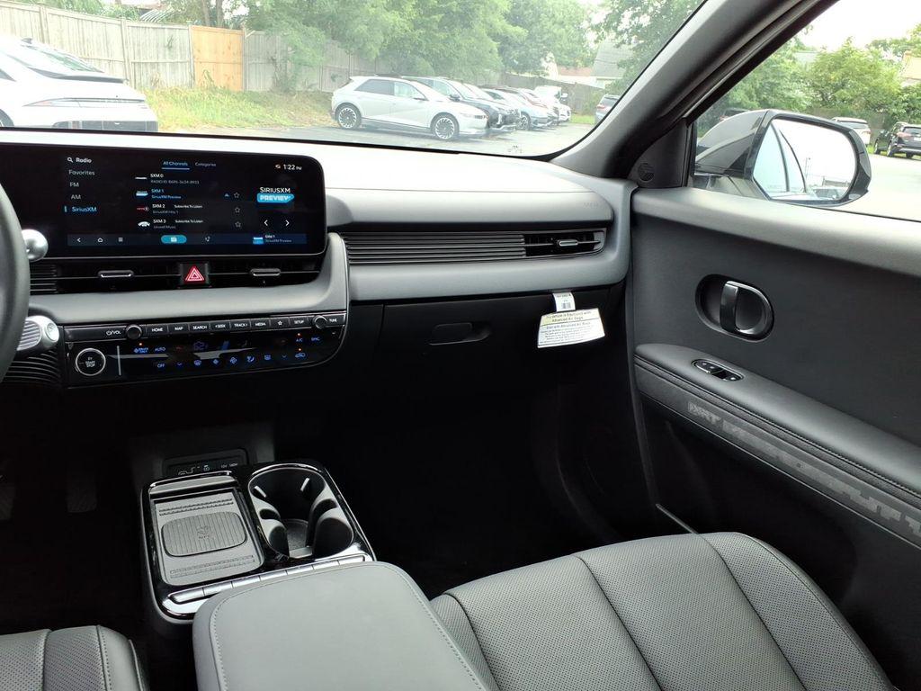 2025 Hyundai IONIQ 5 XRT - Photo 13