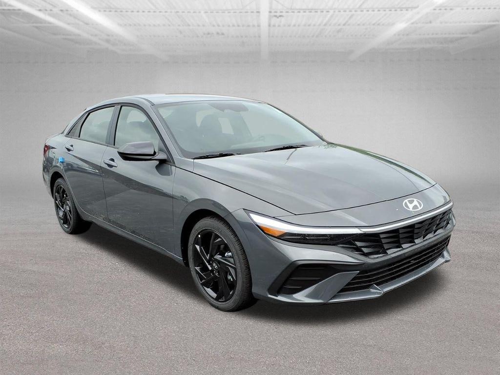 New 2026 Hyundai Elantra SEL Sport Sedan