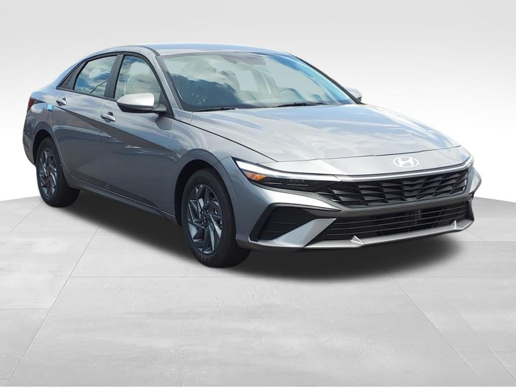 New 2025 Hyundai Elantra Hybrid Blue Sedan