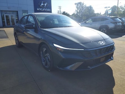 2025 Hyundai Elantra SEL Convenience Sedan
