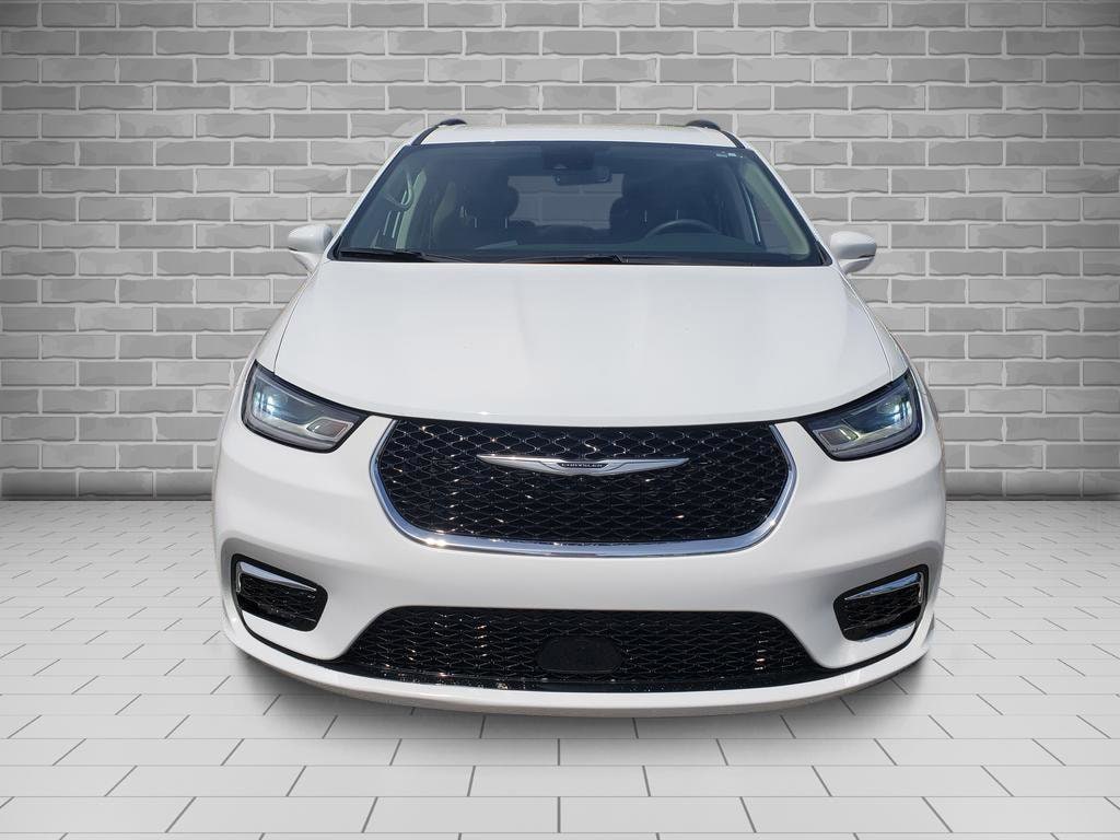 Used 2022 Chrysler Pacifica Touring L Van Passenger Van