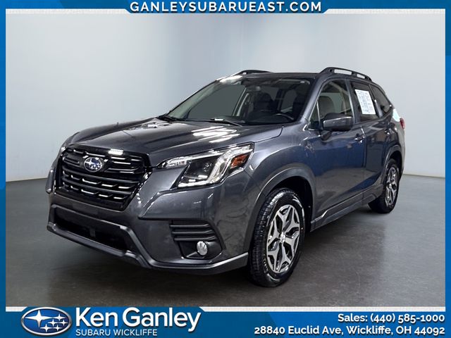 2023 Subaru Forester Premium's photo