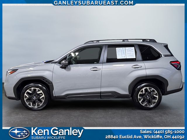 2025 Subaru Forester Premium photo 2