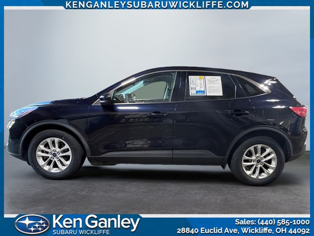 Used 2021 Ford Escape SE with VIN 1FMCU0G6XMUA78582 for sale in Wickliffe, OH