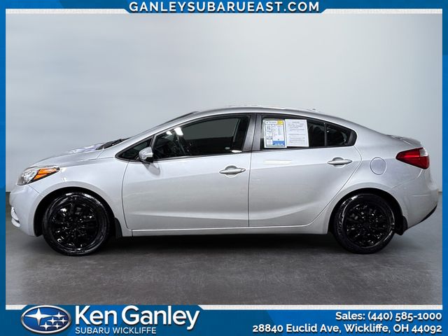 2016 Kia Forte LX photo 2