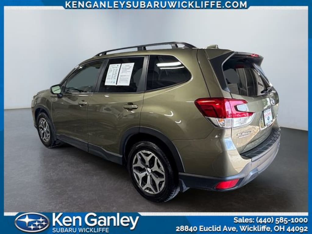 Used 2023 Subaru Forester Premium SUV