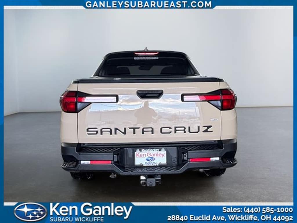 Used 2023 Hyundai Santa Cruz SE Truck