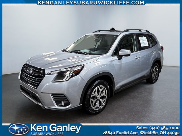 Ice Silver Metallic 2023 Subaru Forester Premium Crossover AWD SUV / Crossover All-Wheel Drive Continuously Variable Transmission