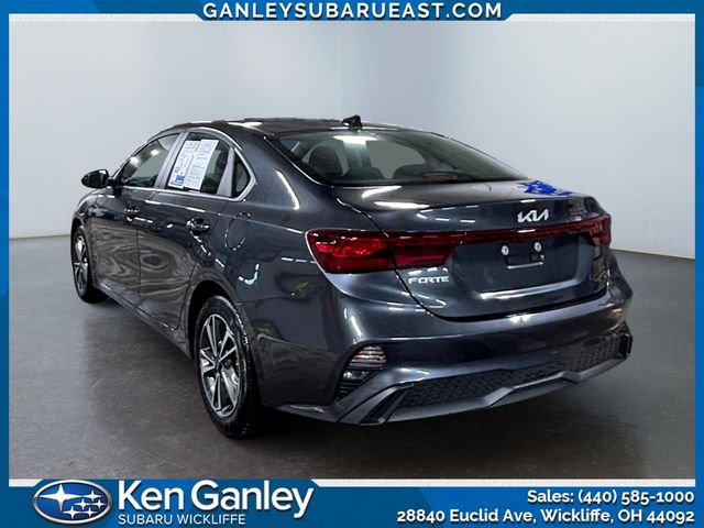 2024 Kia Forte LXS photo 3