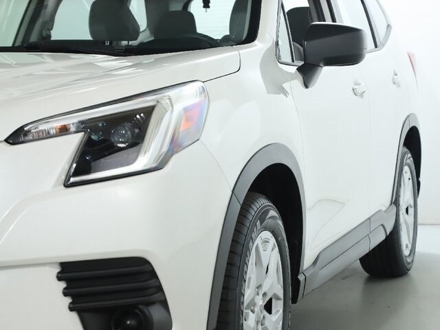 2022 Subaru Forester Base photo 4