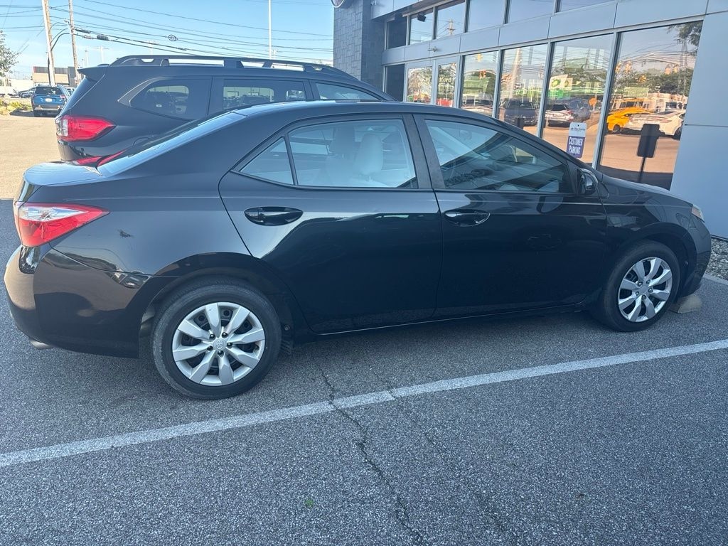 Used 2015 Toyota Corolla LE Sedan
