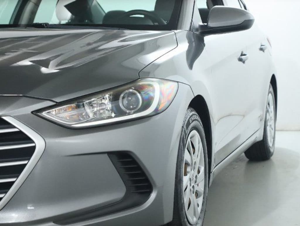 Used 2017 Hyundai Elantra SE Sedan