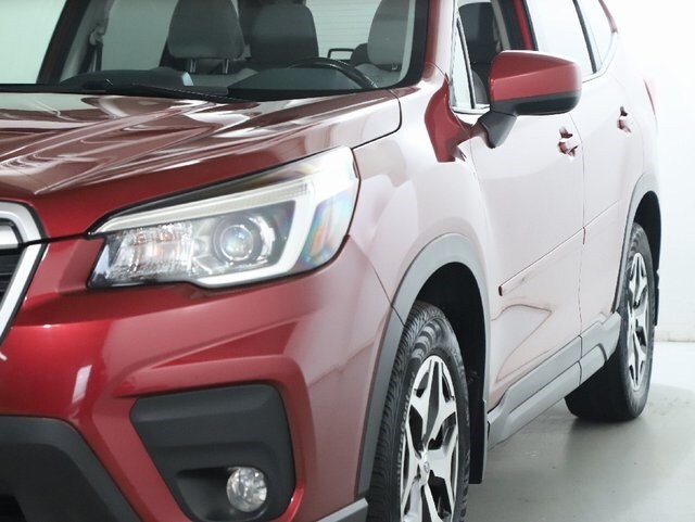 2019 Subaru Forester Premium photo 4