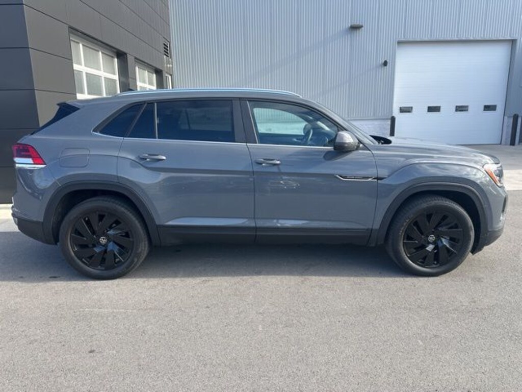 Used 2024 Volkswagen Atlas Cross Sport 2.0T SE w/Technology SUV