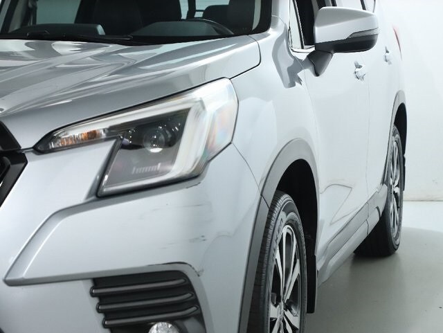2023 Subaru Forester Limited photo 4