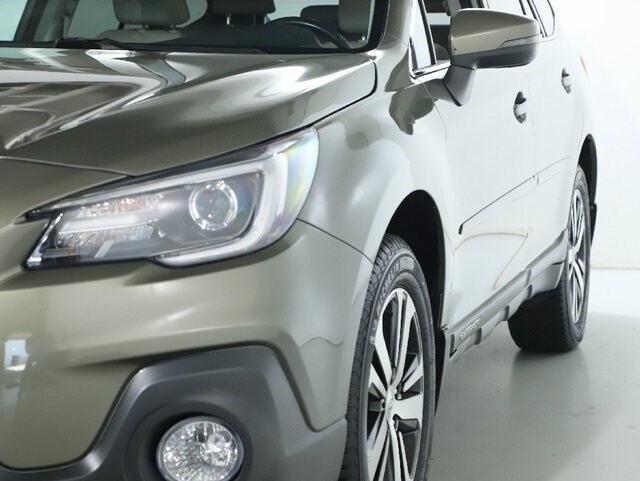 2018 Subaru Outback 3.6R Limited photo 4