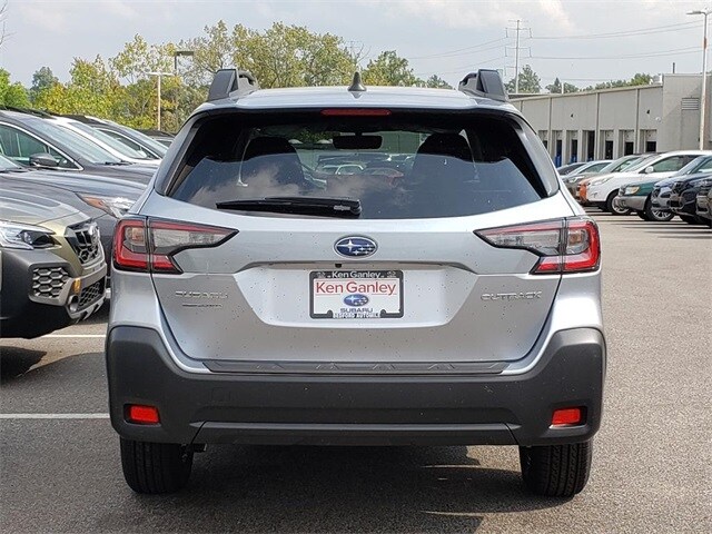 2025 Subaru Outback Premium photo 4