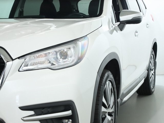 2022 Subaru Ascent Touring photo 3