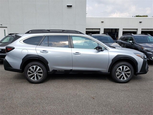 2025 Subaru Outback Premium photo 2
