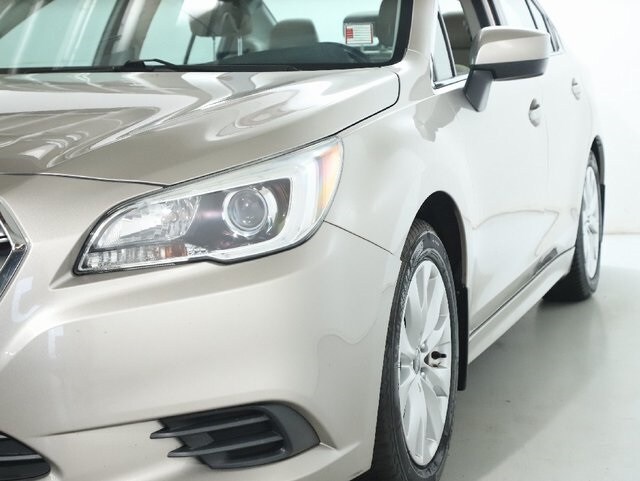 2015 Subaru Legacy 2.5i photo 4