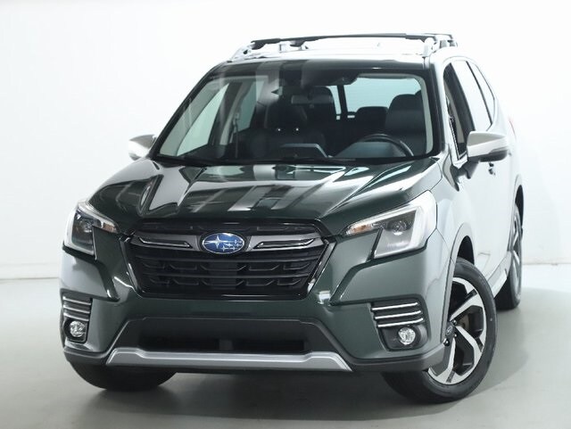 2023 Subaru Forester Touring photo 3