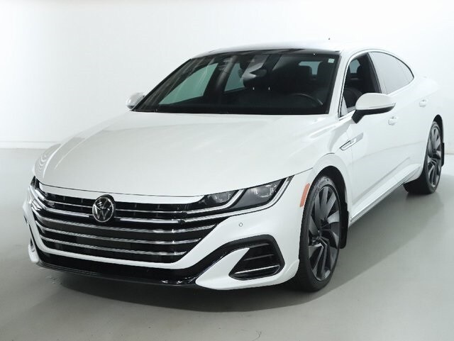 2023 Volkswagen Arteon SEL R-Line photo 2