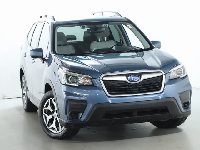 2020 Subaru Forester Premium photo 2
