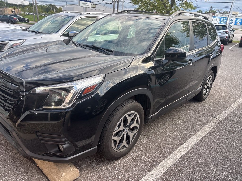 Used 2023 Subaru Forester Premium SUV