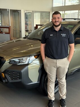 Staff member Adel Yahya from ID_58d80e54d7c1