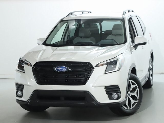 2022 Subaru Forester Premium photo 3