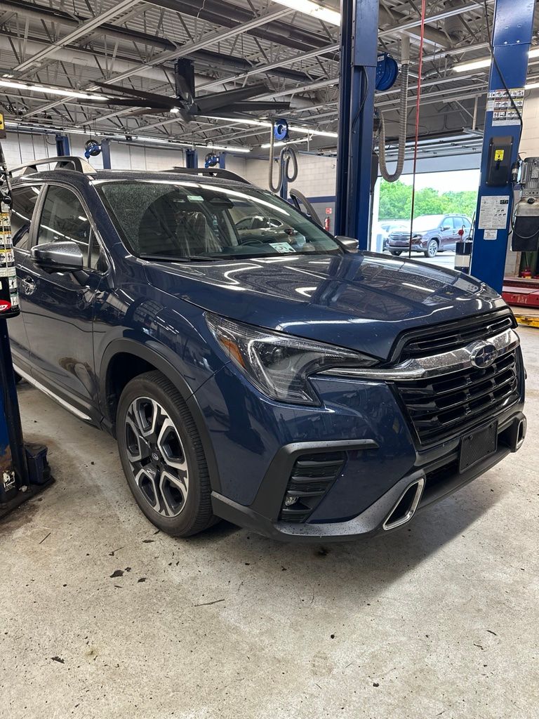 2023 Subaru Ascent Touring's photo