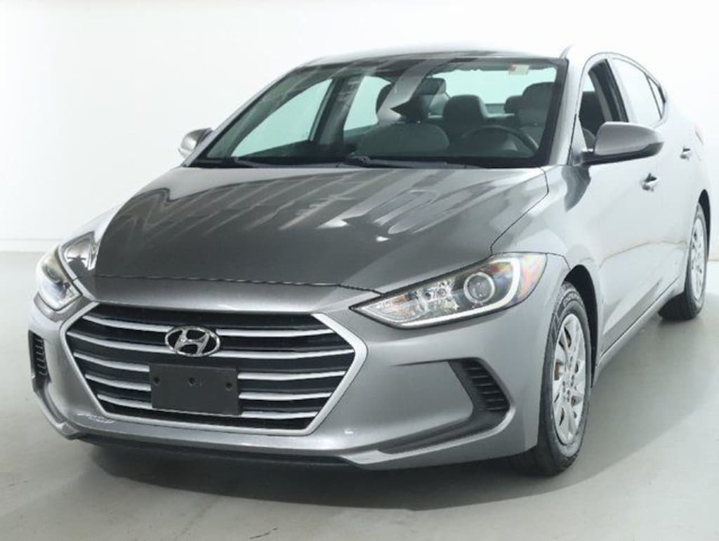 Used 2017 Hyundai Elantra SE Sedan