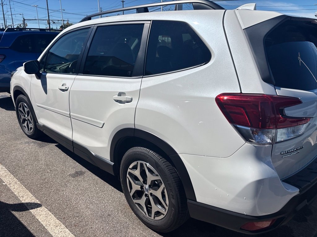 Used 2021 Subaru Forester Premium SUV