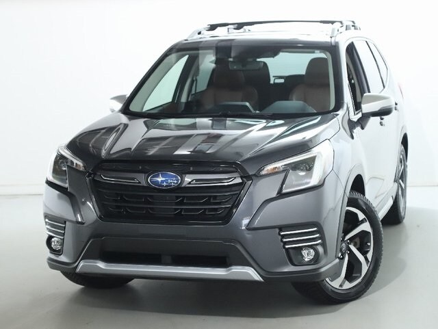 2022 Subaru Forester Touring photo 3