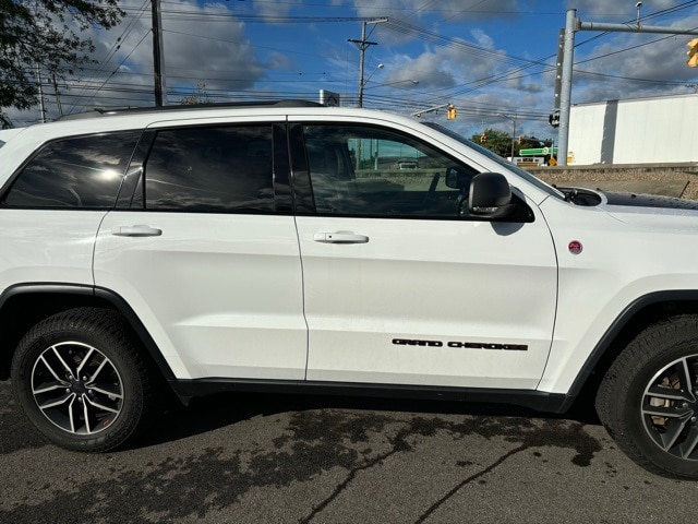 Used 2019 Jeep Grand Cherokee Trailhawk with VIN 1C4RJFLT9KC850207 for sale in Bedford, OH