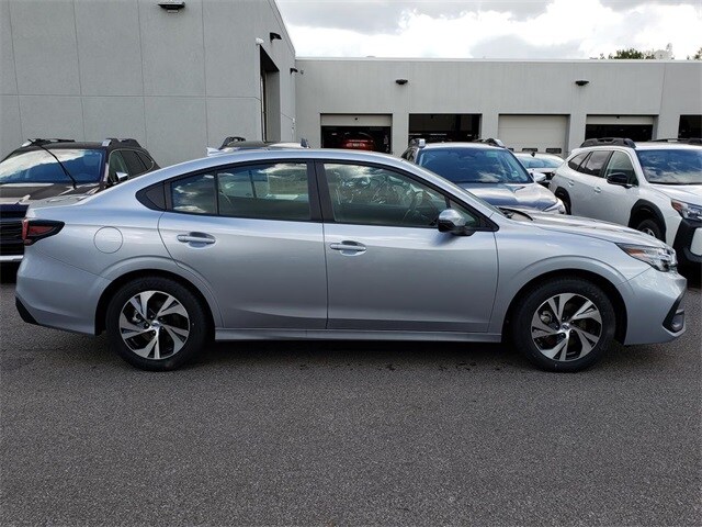 2025 Subaru Legacy Premium photo 2