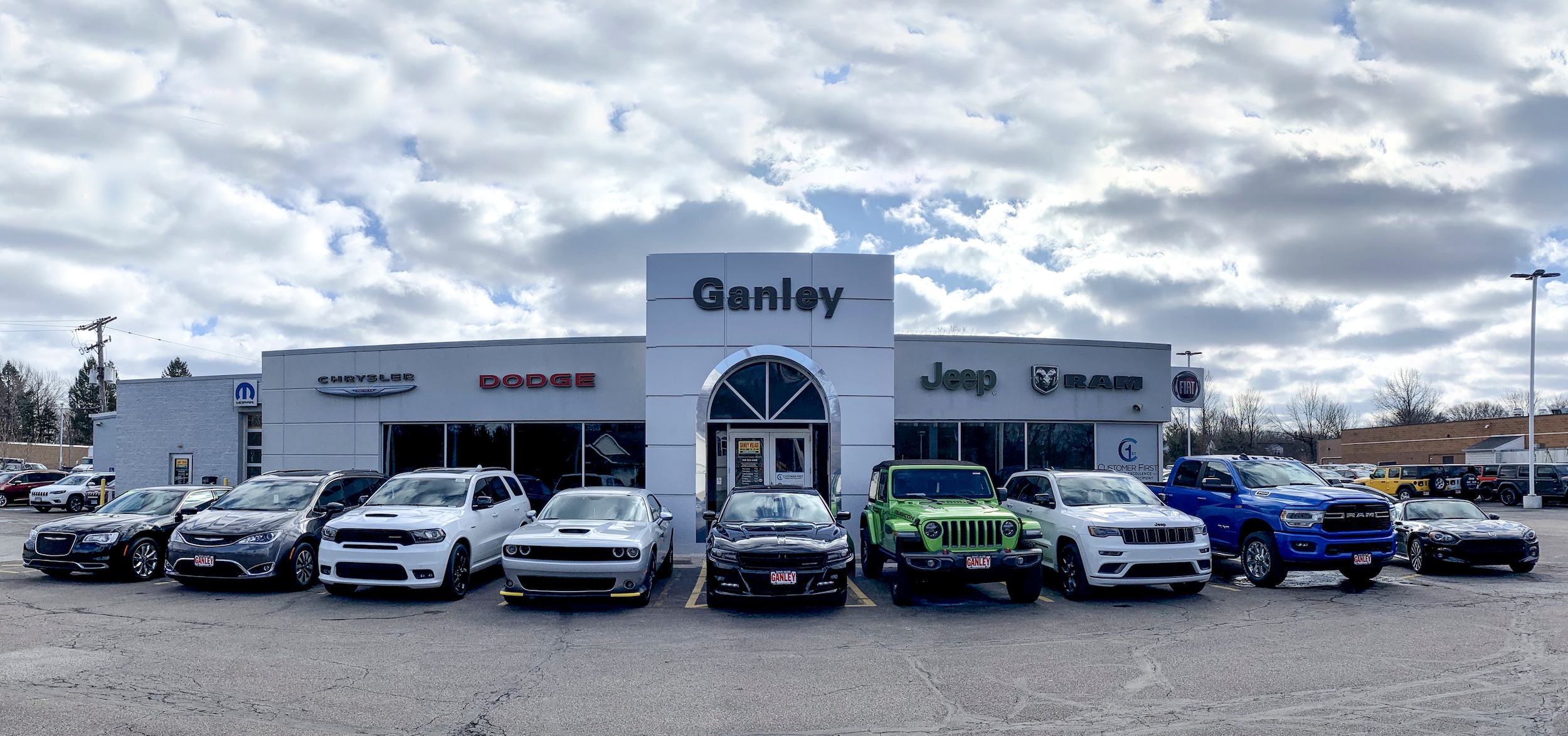 Ganley Village Chrysler Dodge Jeep Ram FIAT Painesville Jeep Dealer