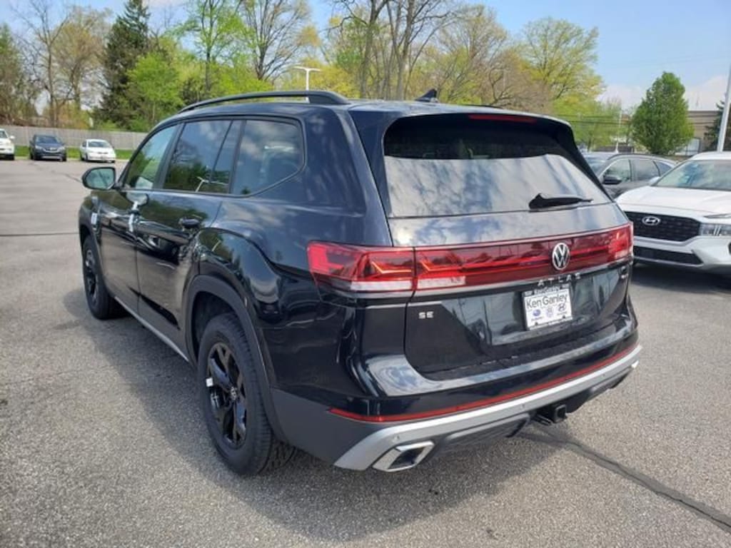 New 2026 Volkswagen Atlas 2.0T Peak Edition SUV