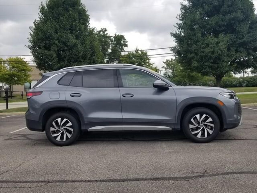 New 2026 Volkswagen Tiguan S SUV