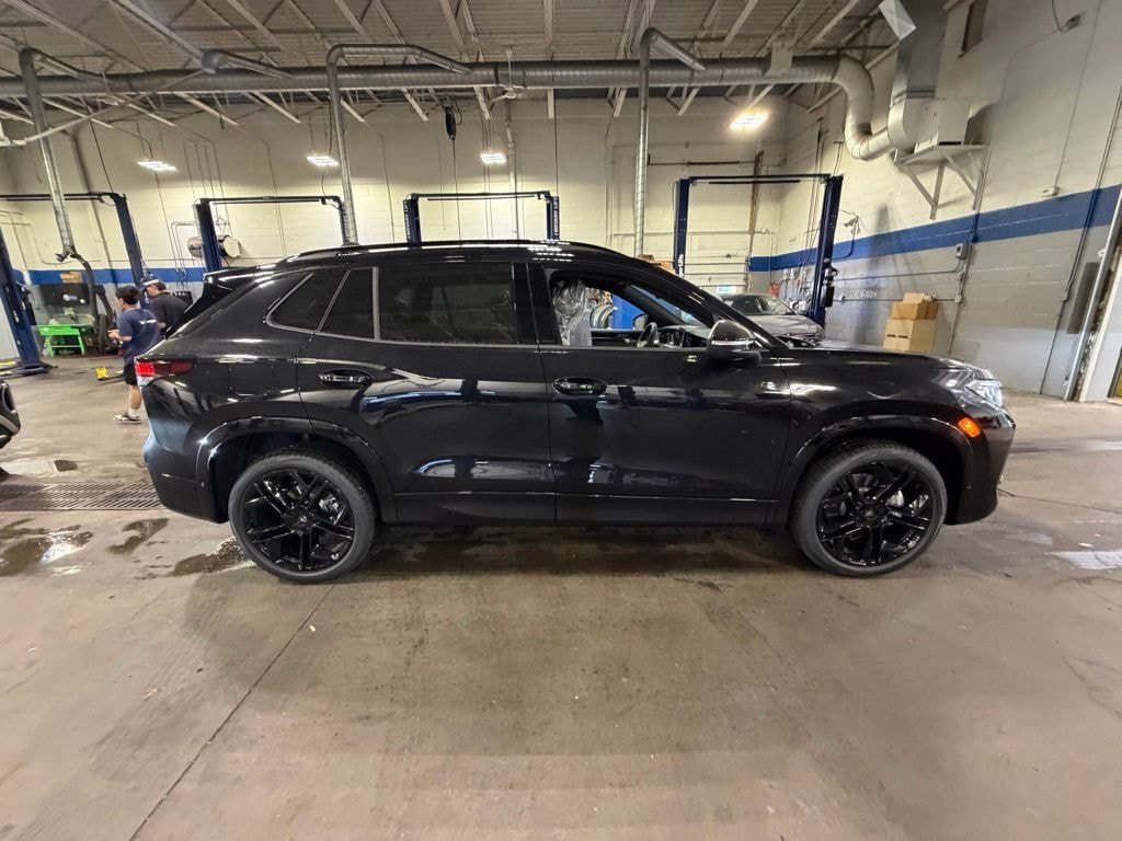 New 2026 Volkswagen Tiguan SE R-Line Black SUV