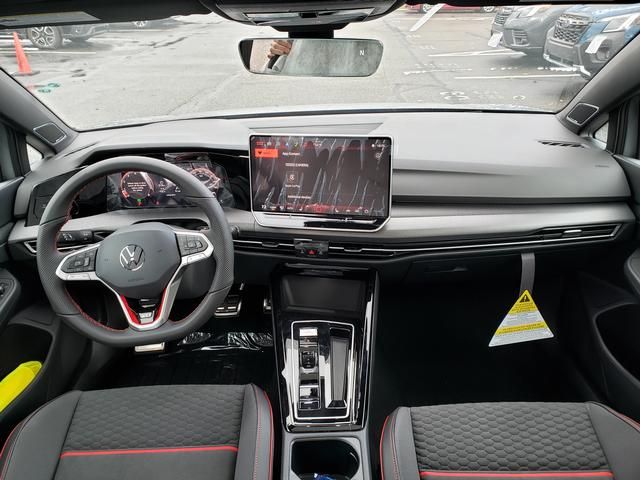 2026 Volkswagen Golf GTI SE - Photo 8