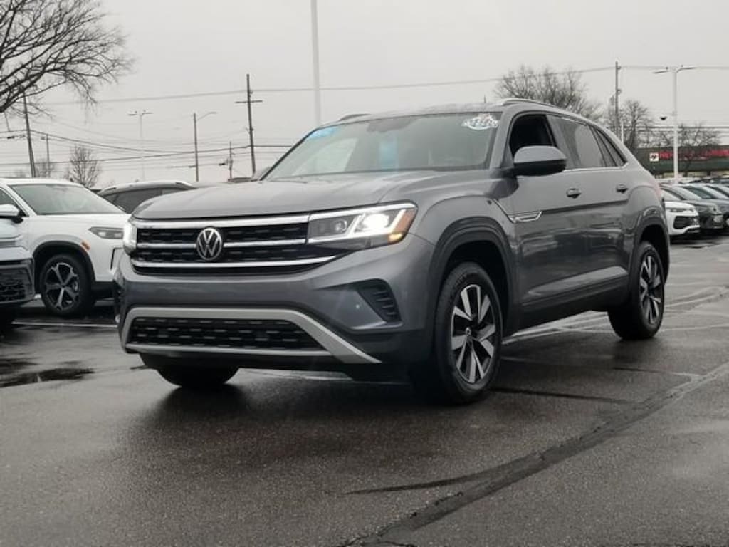 Used 2022 Volkswagen Atlas Cross Sport 2.0T SE SUV