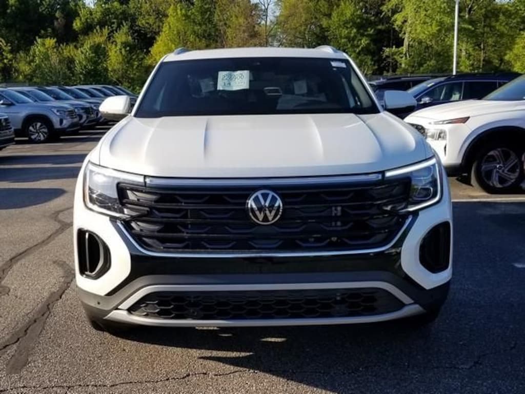 New 2026 Volkswagen Atlas Cross Sport 2.0T SE w/Technology SUV