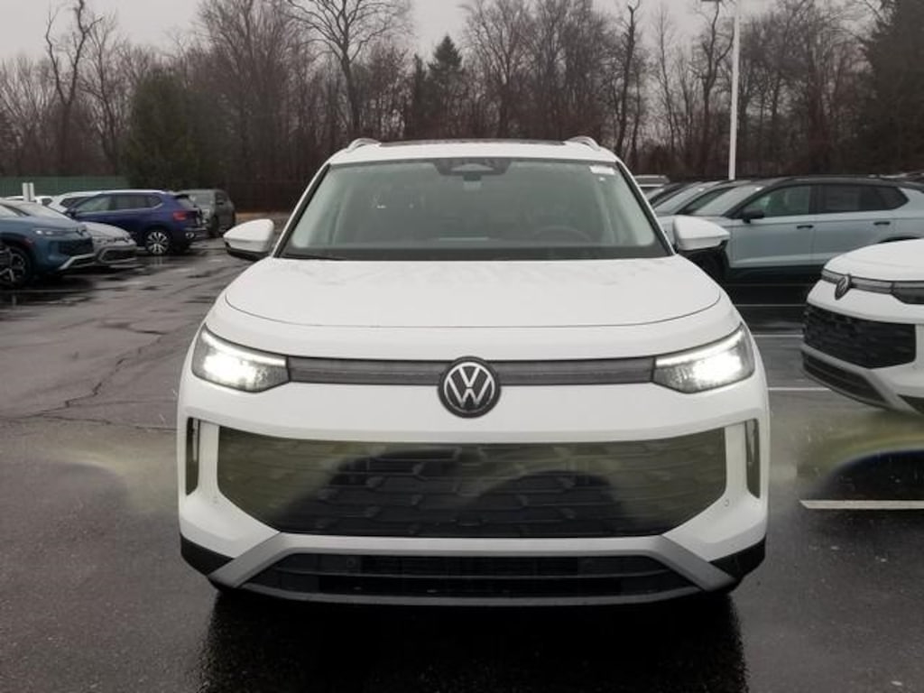 New 2026 Volkswagen Tiguan 2.0T SE SUV